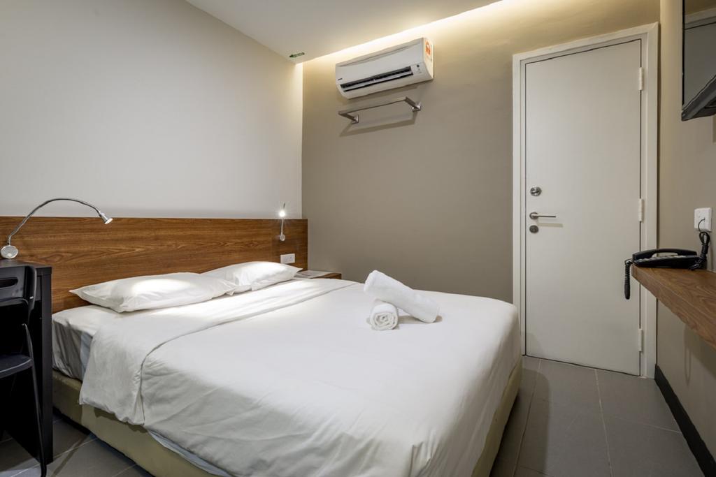 Max Hotel Subang Jaya Exteriör bild