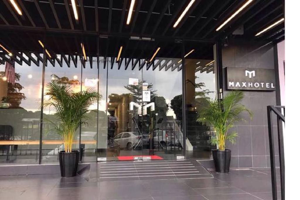 Max Hotel Subang Jaya Exteriör bild